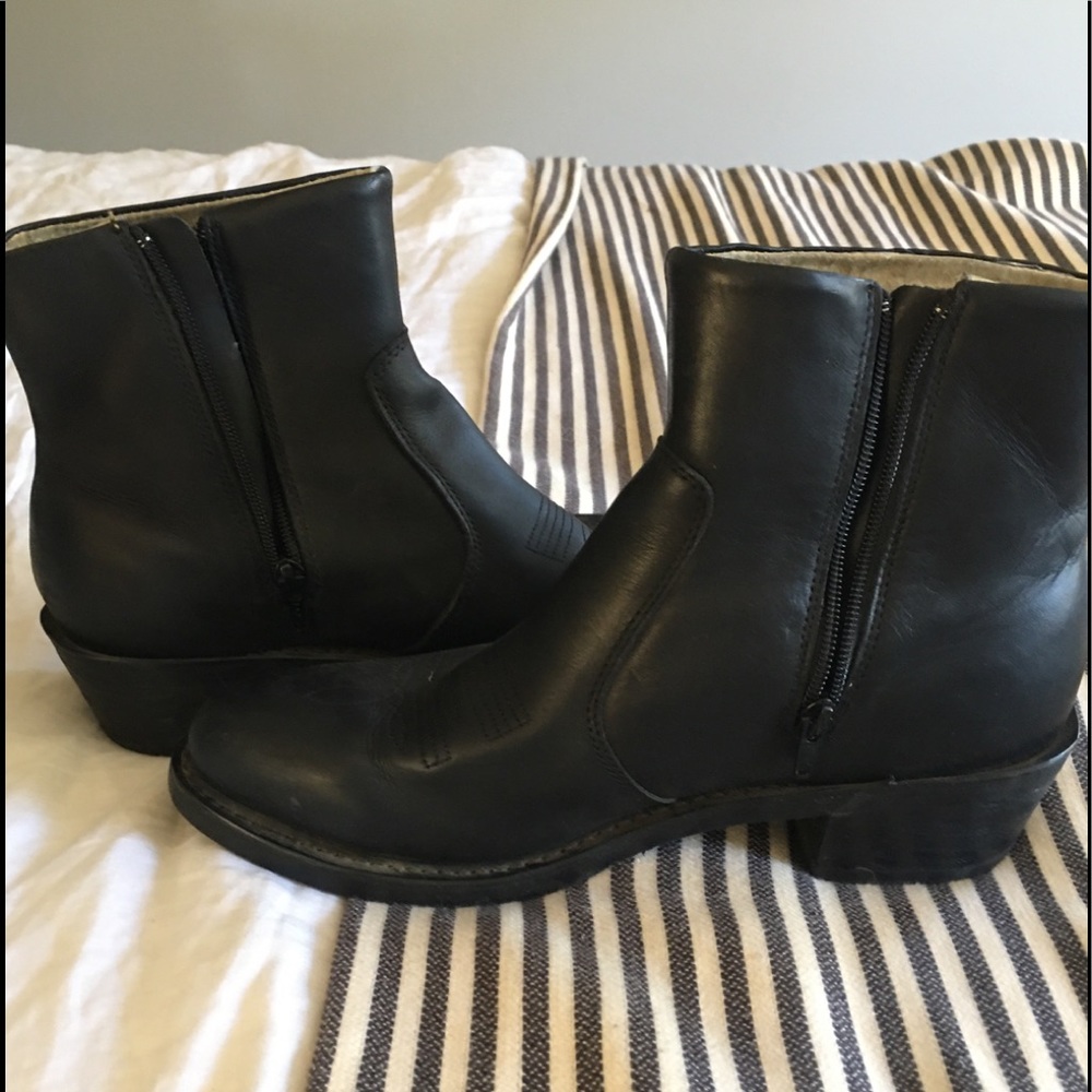 Durango black shortie cowboots side zipper
